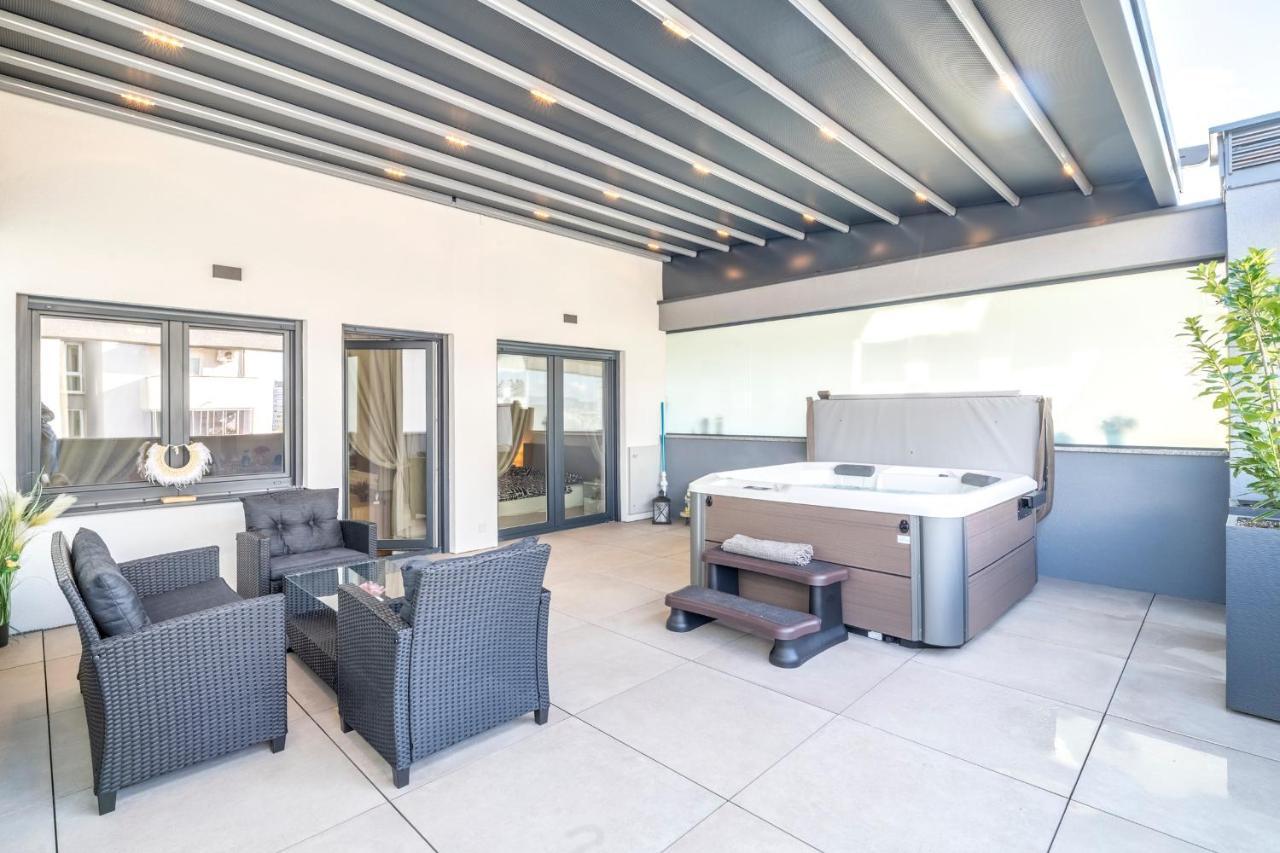 Lily - Flexible Selfcheckins 48- Luxury- Extra Big Terrace With Jacuzzi * Zagabria