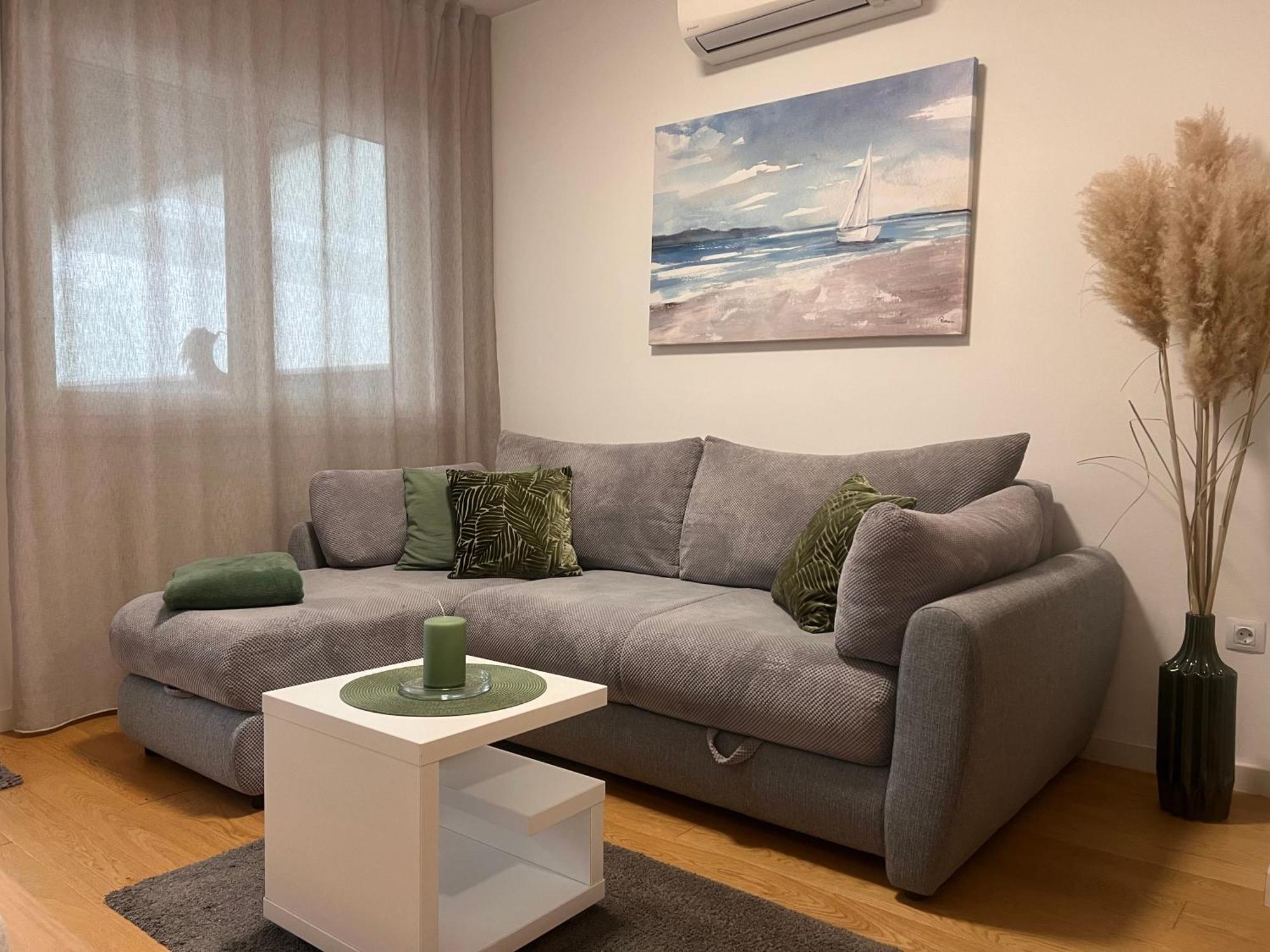 Lily - Flexible Selfcheckins 48- Luxury- Extra Big Terrace With Jacuzzi Apartment